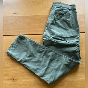 GAP Girlfriend Chino